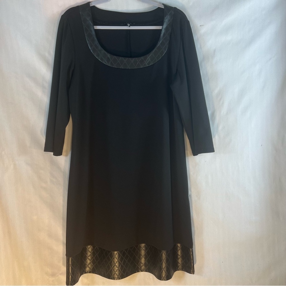 Tiana B. Dress Black Knit Faux Leather Vegan Scoop Neck & Hem A Line Size 16 👍